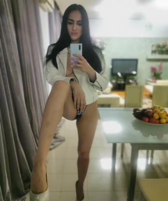 Темпераментная и развратная девушка приглашает в гости и обещает незабываемое свидание, полное страсти и желания. Со мной ты сможешь погрузиться в мир наслаждения и релаксации. Не упусти свой шанс! 12422, 28 лет